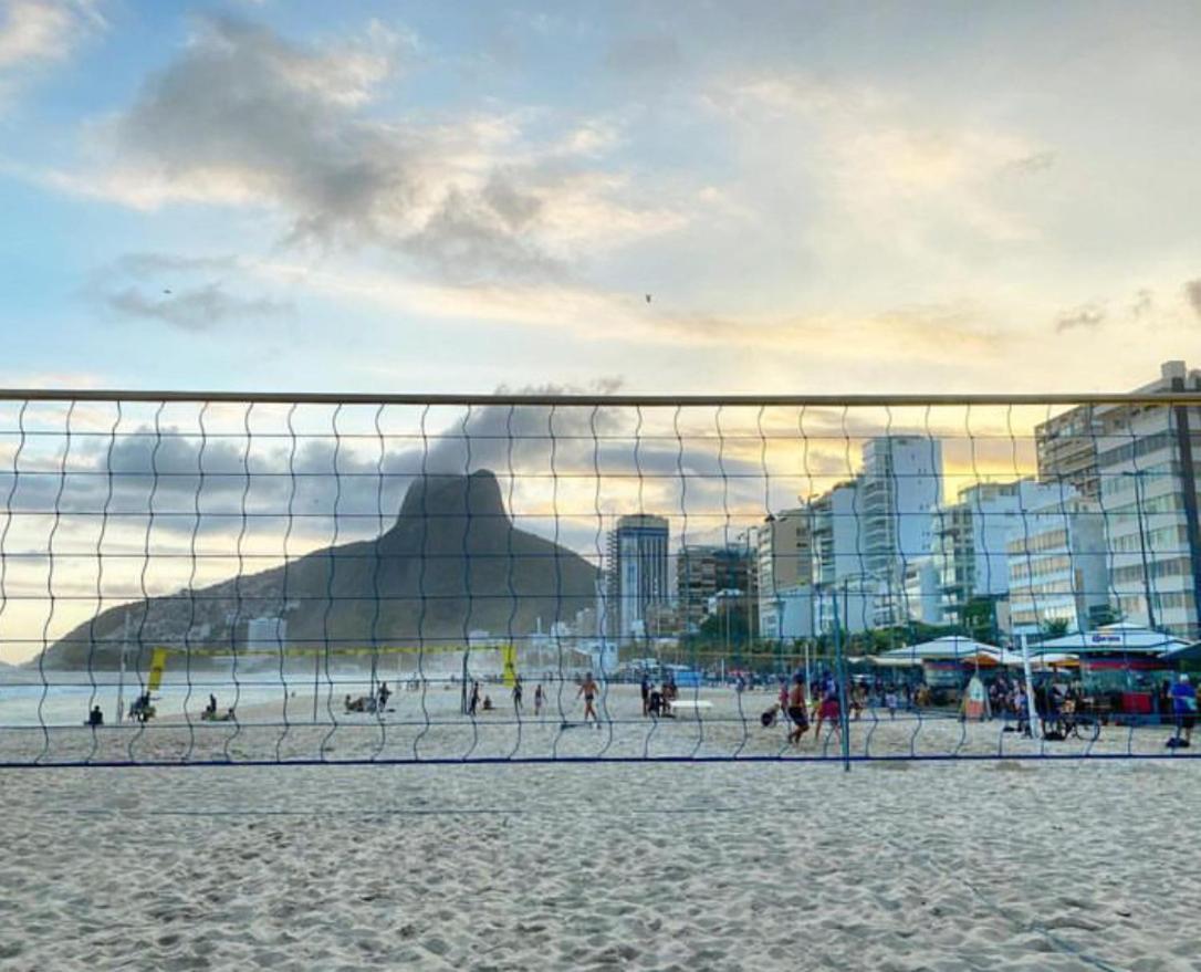 Apartamento Lindo A 3 Minutos Da De Copacabana N.s 166/83